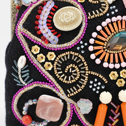 とっておきのがま口バッグ ウールガーゼ ビーズ刺繍 ブラック ビビッド