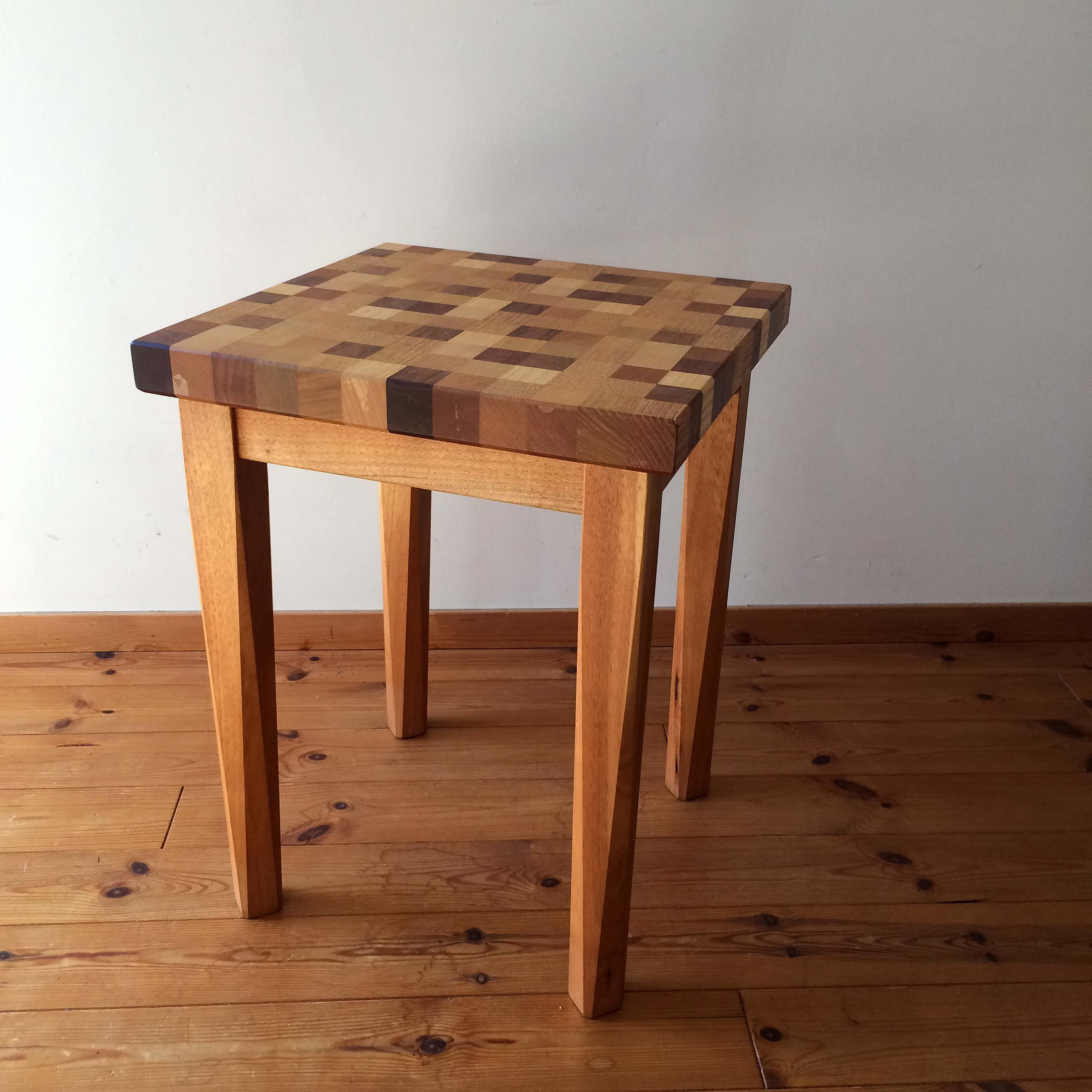 2割引き　モザイクチェアー　サイドテーブルにも        Ω