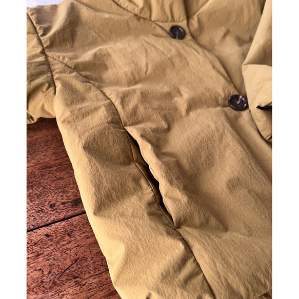 RATA ❤️ 超輕超保暖 ❤️ 蓬鬆優質外套 ❤️ 填充物 ❤️ 2 向領 ❤️ 赭色 第17張的照片