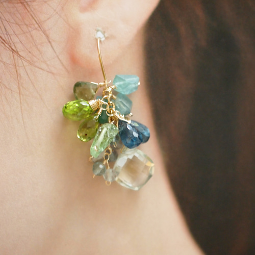緑の天然石のピアス ピアス（フック・チェーン） migratory bird 通販 