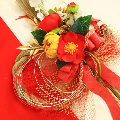 椿・オンシジウム・菊の華やかしめ縄リース／和モダン正月飾り『お正月