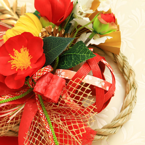 椿・オンシジウム・菊の華やかしめ縄リース／和モダン正月飾り『お正月