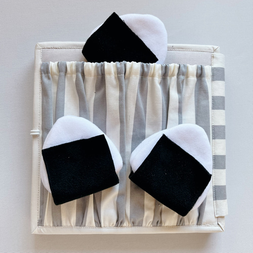 あそべる布絵本 ボタン練習 おにぎり屋さん おもちゃ・人形 quietbook