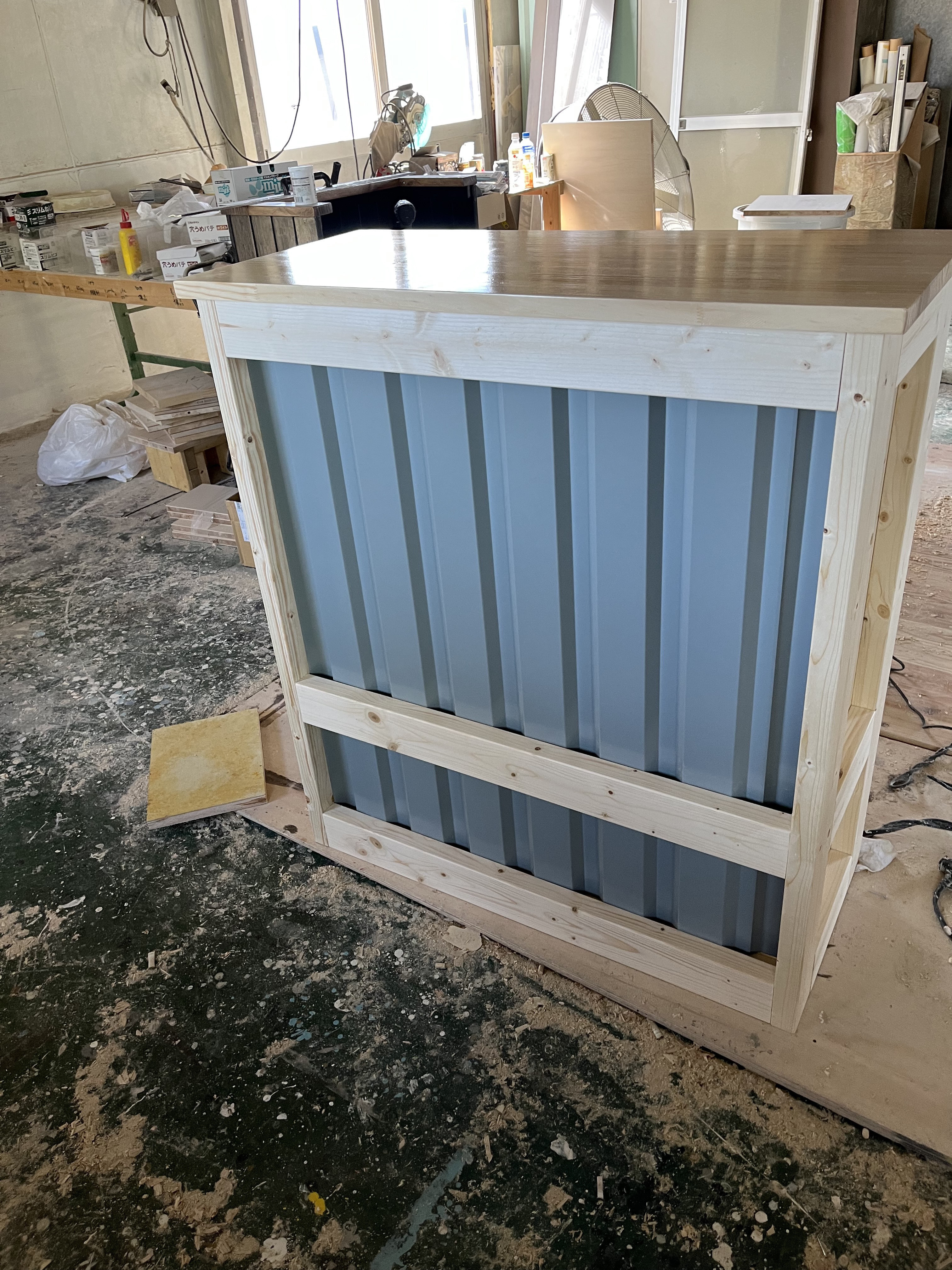 波板レジカウンター　受付カウンター