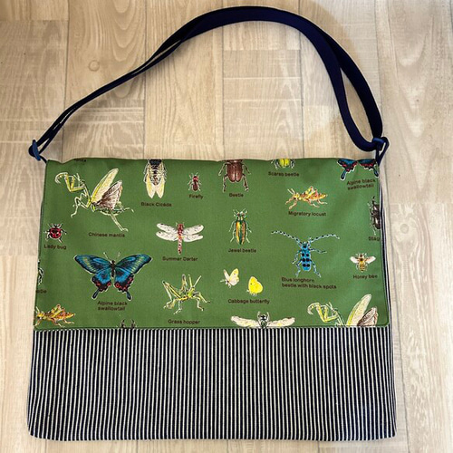 図書袋 リアル昆虫 斜めがけ 肩掛け ヒッコリーデニム お稽古かばん  