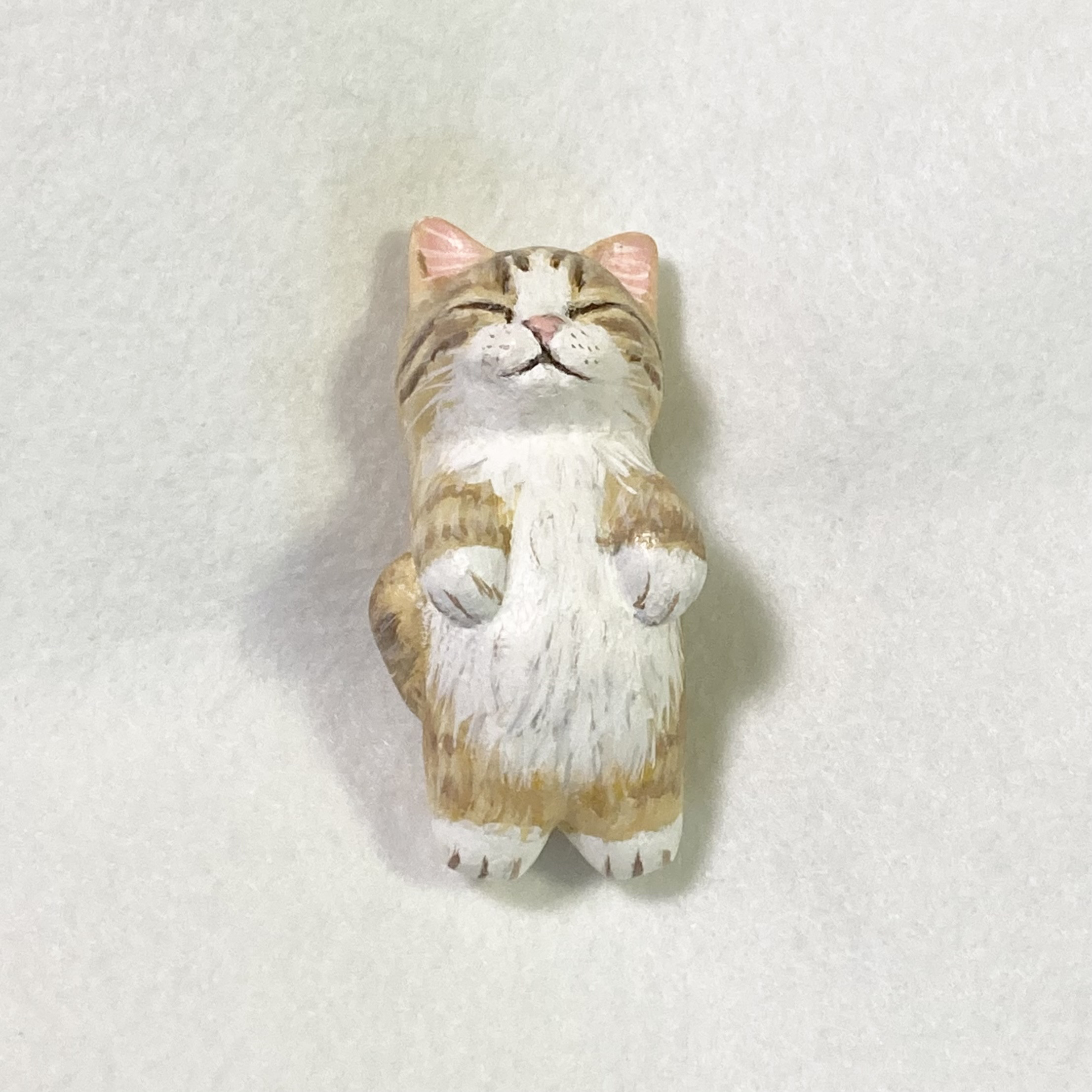 ハチワレ　寝釈迦猫　猫の置物　作家 ハチワレ寝釈迦猫猫の置物作家