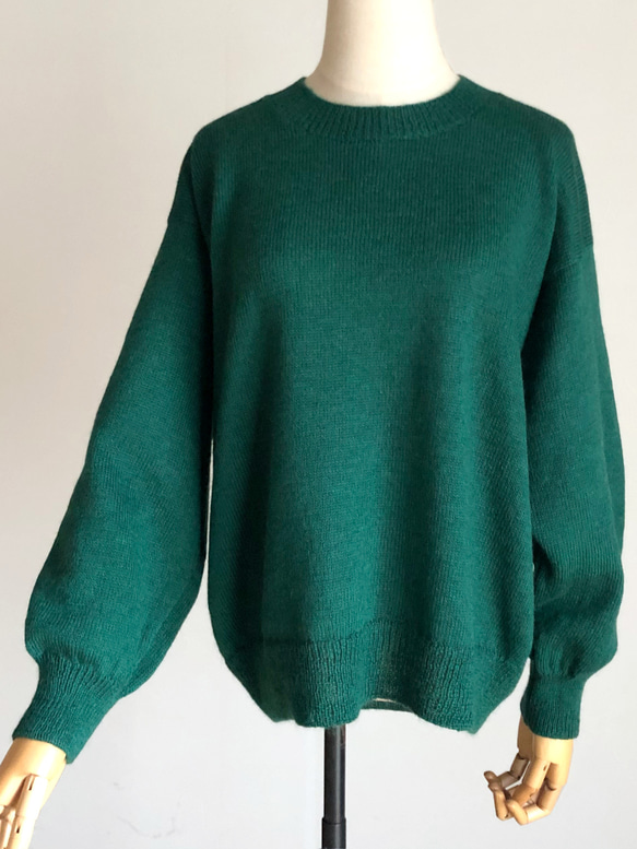 クルーネックセーター　緑色　ウール100％ 2枚目の画像