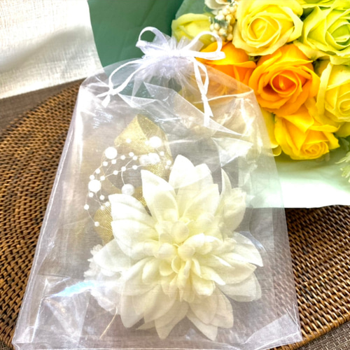 成人式髪飾り]【卒業式髪飾り]【結婚式髪飾り] 揺れるパール