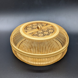 駿河 然林房の竹細工 菓子器 ¥16,500 現行品 Amazon.co.jp: 鈴型菓子器 駿河 竹千筋細工 然林房 竹細工 伝統