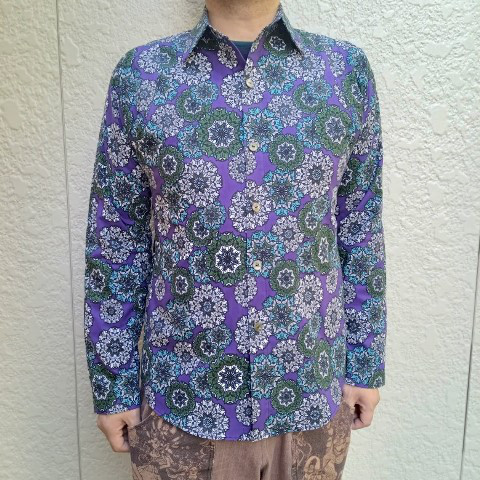 長袖柄シャツ（レトロフラワー猫の結晶柄）紫