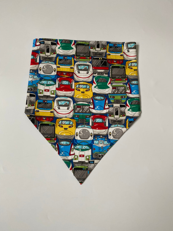 電車フェイス柄⭐︎100〜110子供エプロン、三角巾、巾着の３点セット　 6枚目の画像