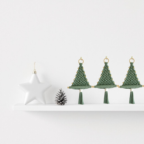 全8色 マクラメで作ったシンプルなクリスマスツリー 小さめ