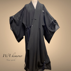 際立つ黒の品格作務衣コート 着物リメイク 羽織 重ね着 アウター 作務衣 撮影 書道家 陶芸 和装コート 黒 N606 5枚目の画像