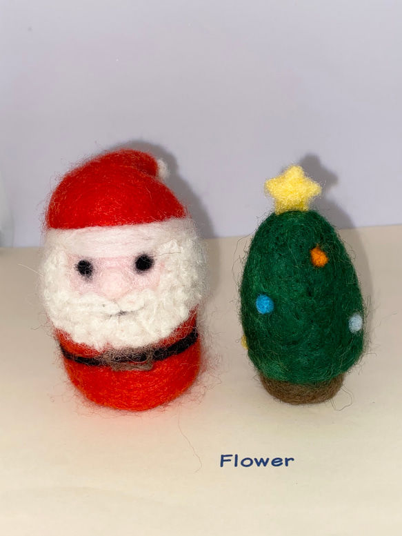 羊毛フェルトのサンタさんとクリスマスツリー クリスマスツリー りの