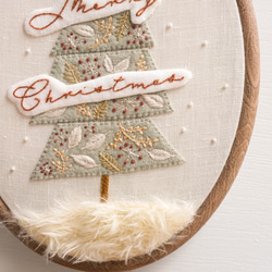 《 受注制作 》我が家のクリスマス ツリー  刺繍タペストリー クリスマス刺繍 クリスマスオーナメント 4枚目の画像