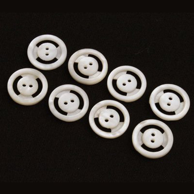 白蝶貝ボタン8pcs（No.824）