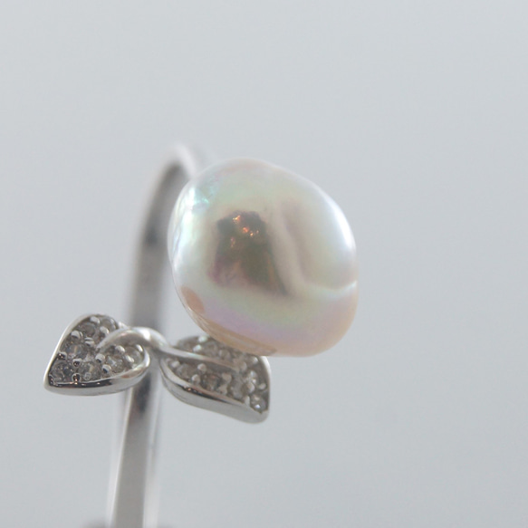 花のつぼみ に見立てた アコヤ真珠 の バロックパール 一粒 フォークリング s925 金属アレルギー対応 5枚目の画像