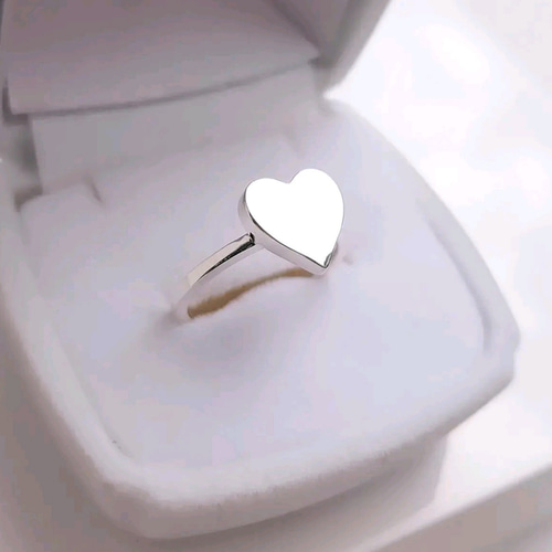 ハートの指輪】 ハートリング プレゼント ハートアクセサリー