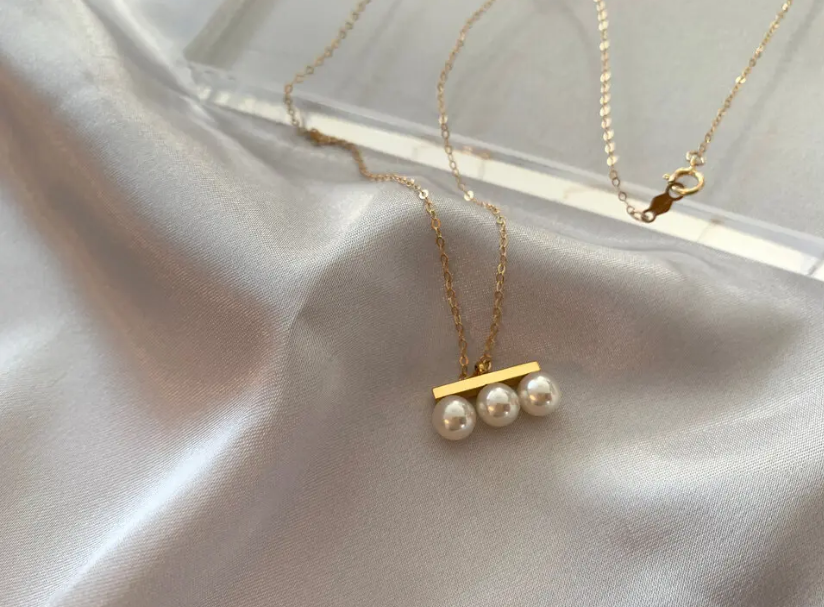 人気No.2 パールロングネックレス