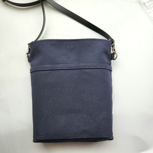 forest lifeのショルダーバッグ ミナペルホネンのファブリックで