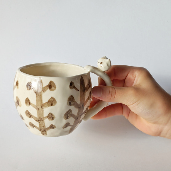 ★即納可能★　茶トラ猫のコーヒーカップ　手びねり 2枚目の画像