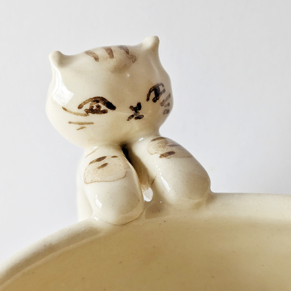 ★即納可能★　茶トラ猫のコーヒーカップ　手びねり 3枚目の画像
