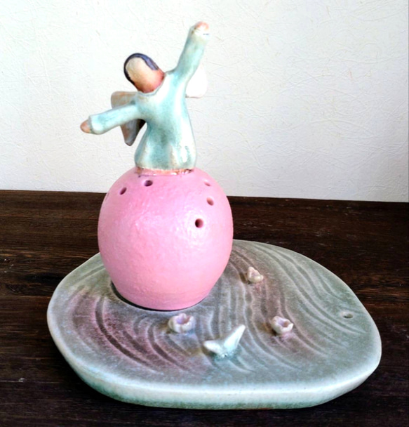 香炉　「天使の玉乗り」　フレグランス 陶人形　置物　プレゼント 1枚目の画像