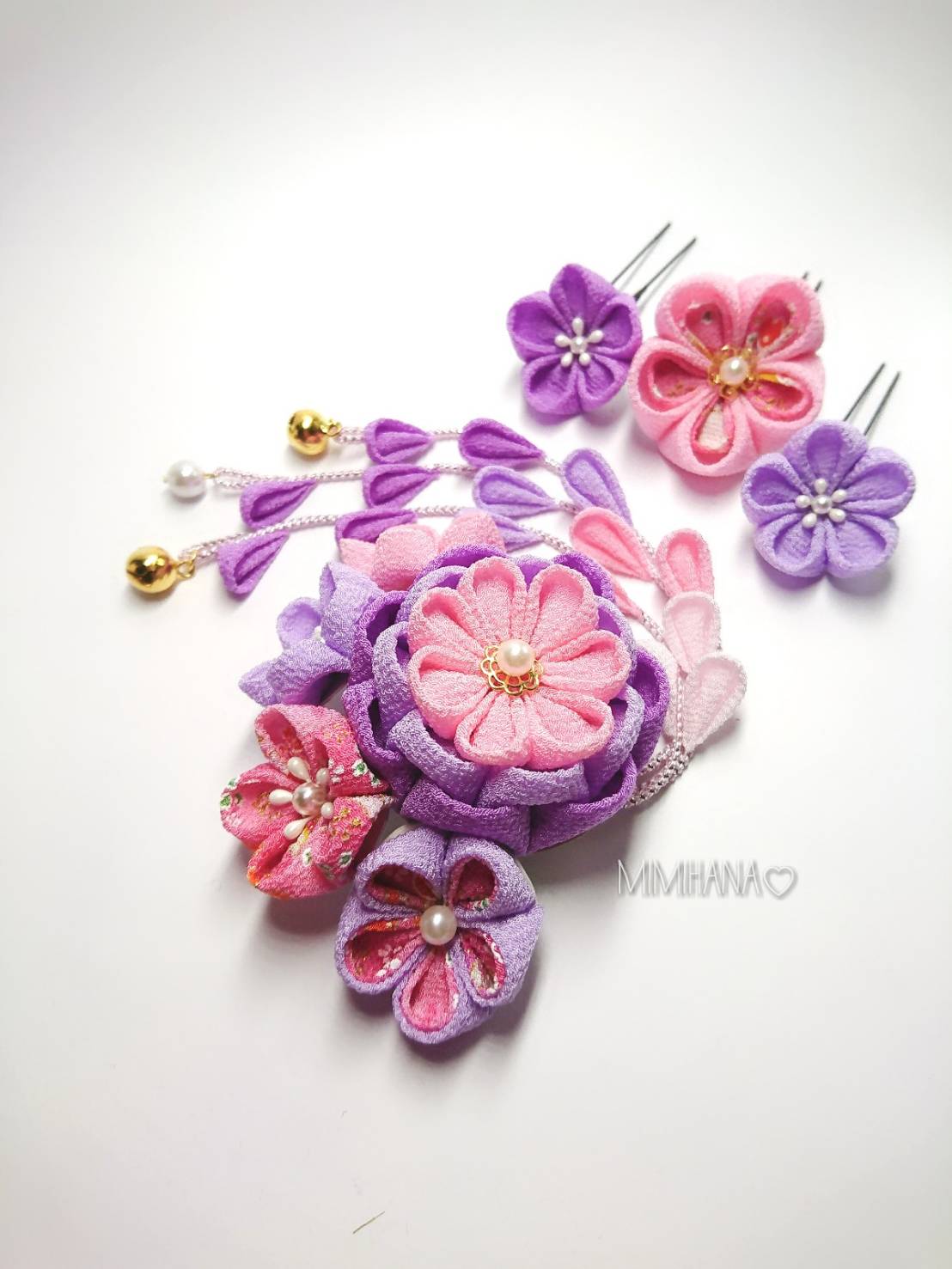髪飾り 紫色 てろ つまみ細工 