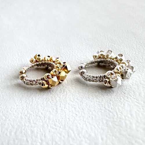 ビーズクロッシェ イヤーカフ （メタルビーズ） イヤーカフ KITTUN