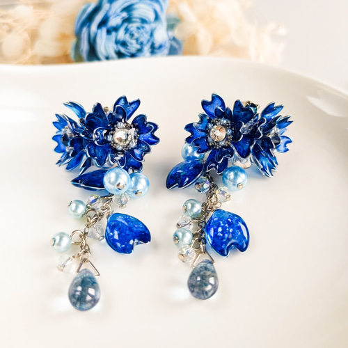 夜桜 八重桜 ◇ blue SAKURA ◇ silver ピアス / イヤリング