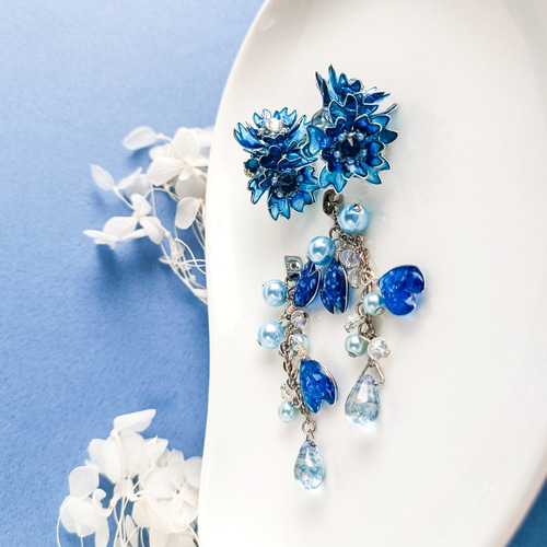 夜桜 八重桜 ◇ blue SAKURA ◇ silver ピアス / イヤリング