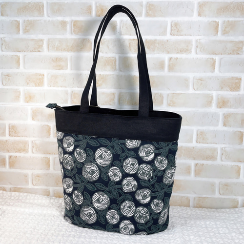 ミナペルホネン　ハンドメイドバッグ　楕円底ファスナーバッグ ミナペルホネンハンドメイド楕円底ファスナーバッグ