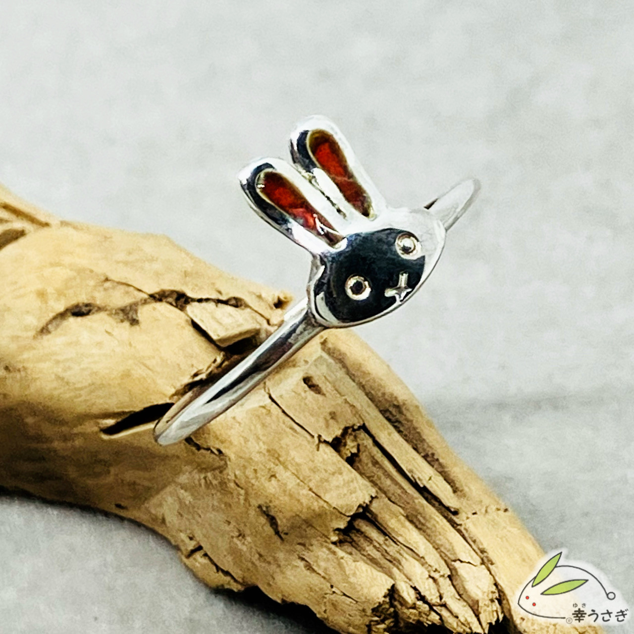 立ち耳うさぎのリング 七宝彩色光沢仕上げ(925)