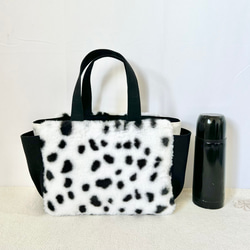 【Sサイズ】ダルメシアン柄　ボア　8号帆布使用　手提げバッグ　サイドポケット付き　akaneko 小さめバッグ 3枚目の画像