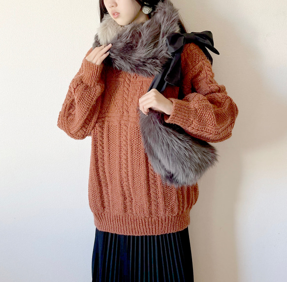 【soldout】年末年始のお出かけに◎！ecofur snood（グレージュ×チャコール） 7枚目の画像