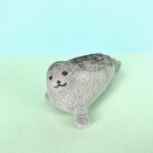 赤ちゃんあざらし Baby Seal(受注生産) 羊毛フェルト もちょも 赤ちゃんあざらし Baby Seal(受注生産) 羊毛フェルト もちょも