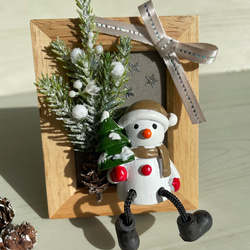 雪だるまさんフレーム　手のひらサイズ　フラワーアレンジメント　花　造花　もみの木　クリスマス　ギフト　インテリア 1枚目の画像