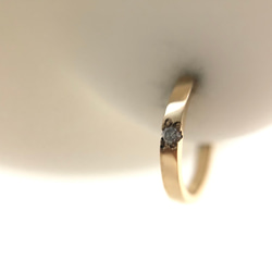 フープフックピアス　K18  1.２ミリ天然ダイヤモンド　キャッチレス　両耳 3枚目の画像