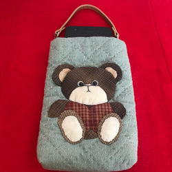 【値下げ】 クマさんのスマホケース ストラップ付き パッチワーク バッグインバッグ 6枚目の画像