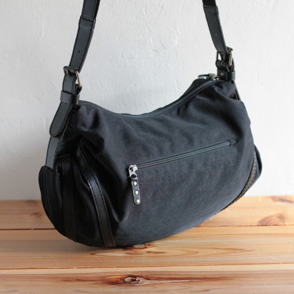 NEW！空気のような軽さと革の相性が魅力！超軽量エアショルダー【ロングタイプ】【1228airshoulderlong】 6枚目の画像