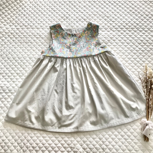 new!《80〜150size》【Libertyノースリーブワンピース】 子供服 