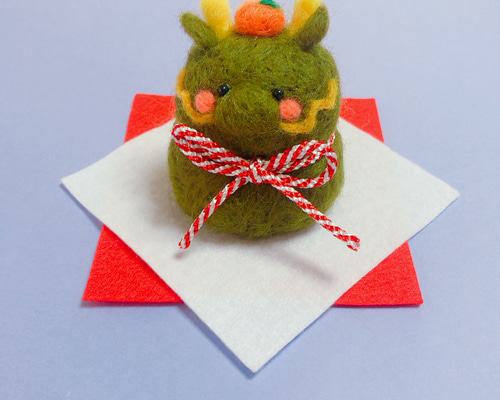 お正月飾り⟡.·*.辰年2024♡門松・鏡餅♡羊毛フェルト 2024年干支のお正月飾り辰の鏡餅(緑)羊毛フェルト 羊毛フェルト