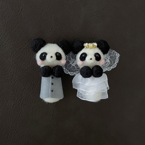 入籍・結婚祝いにも♡】新郎新婦パンダさんの切り株リングピロー