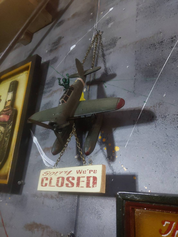 プロペラ機 水上飛行機 模型  OPEN&CLOSED 看板  ハンギングボード  #サインボード  #店舗什器 9枚目の画像