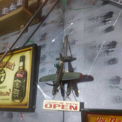 プロペラ機 水上飛行機 模型  OPEN&CLOSED 看板  ハンギングボード  #サインボード  #店舗什器 2枚目の画像