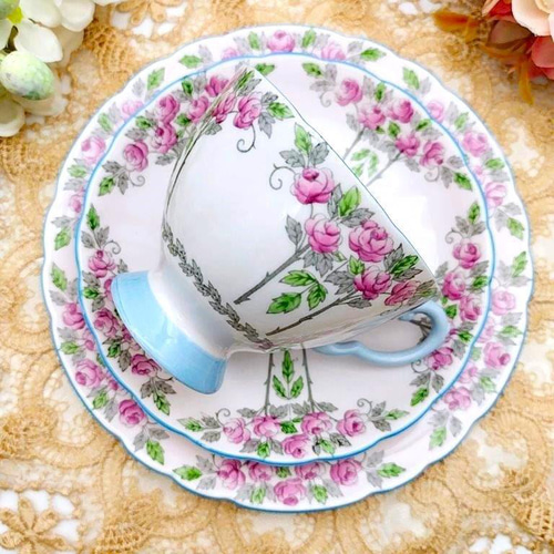 タスカン TUSCAN 1960年頃 ピンクフローラル＆ブルー トリオA カップ