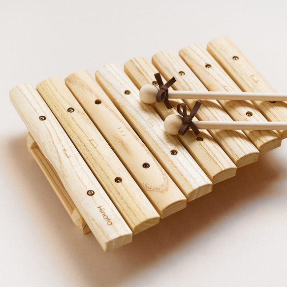 木製楽器　木琴　┃　名入れあり　┃　出産祝いギフト　誕生日　木製　名入れ　ベビー出産祝い　モンテッソーリ　木製名入れ 4枚目の画像