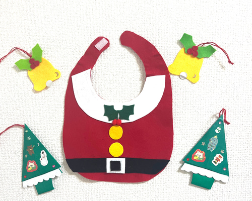 クリスマスベビースタイ(3枚)クリスマスオーナメント付き スタイ