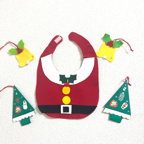 クリスマスベビースタイ(3枚)クリスマスオーナメント付き スタイ