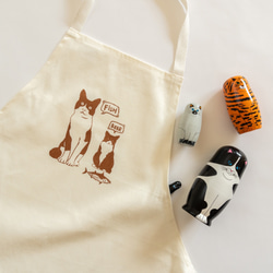 可愛い♡ 更にお値下げ♡新品フェイラー　エプロン 超スーパーセール中！】￥3,750→￥2,880 ハチワレブラザーズ